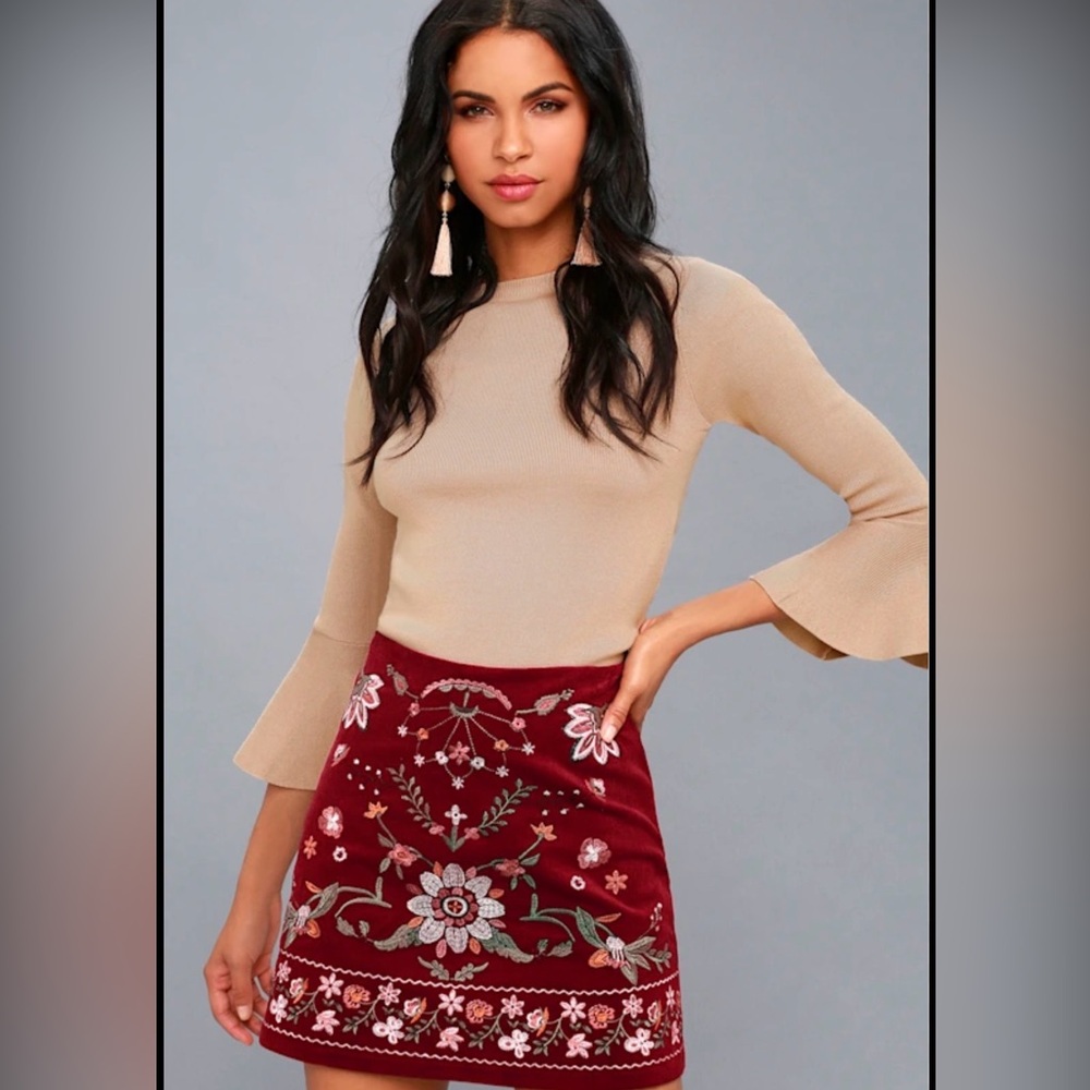 Blu Pepper Burgundy Floral Embroidered Mini Skirt.